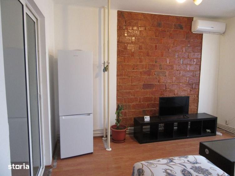 Apartament cu 2 camere semidecomandat în Romană