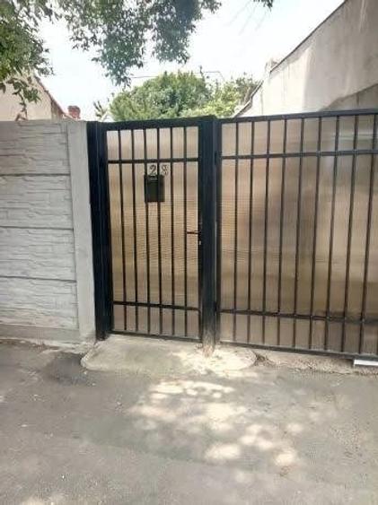 Casă cu Teren 360 Mp în Rahova