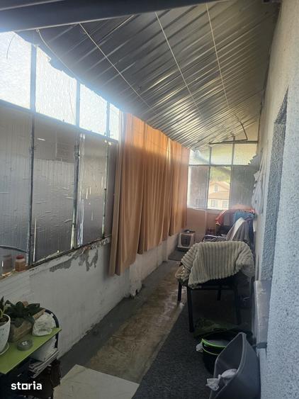 Apartament cu 3 camere decomandat în Tomești