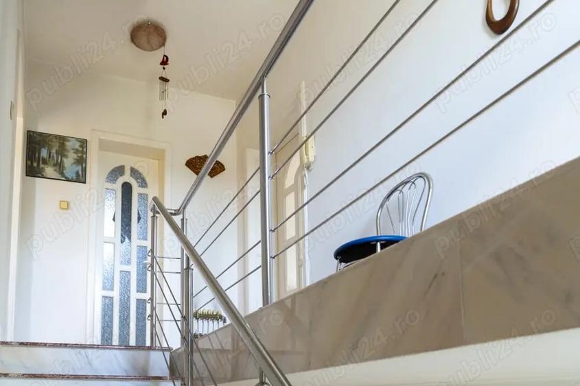 Casă cu 6 camere cu Teren 420 Mp în Central