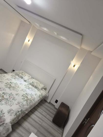 Casă cu 2 camere în Teiu