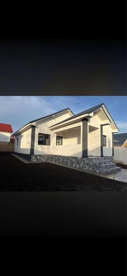 Casă cu 4 camere în Central