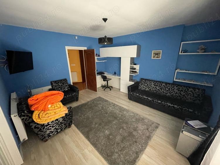 Casă cu 6 camere în Ocoliș