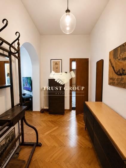 Apartament cu 2 camere decomandat, mobilat în P-ța Victoriei