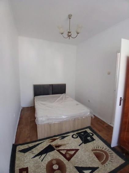 Casă individuală cu 2 camere în Central