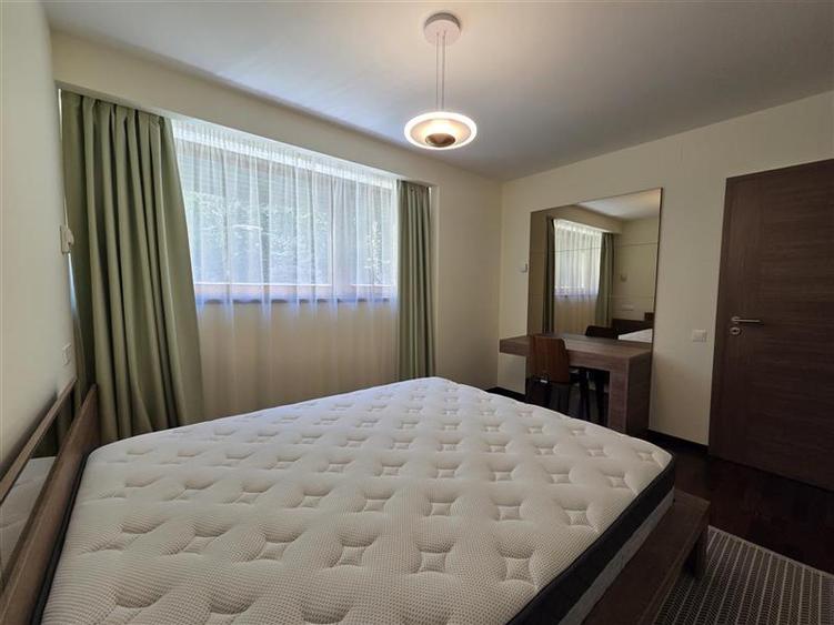 Apartament cu 2 camere semidecomandat, mobilat în Drumul Poienii