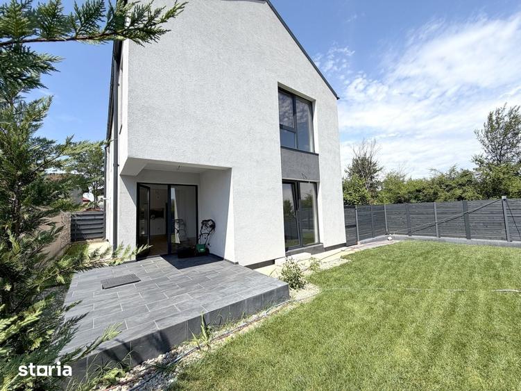 Casă cu 4 camere cu Teren 300 Mp în Corbeanca