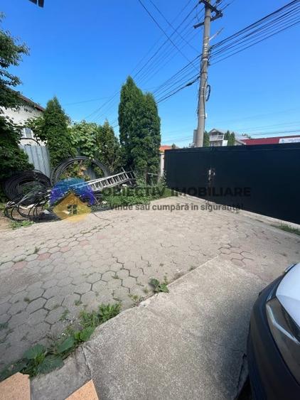 Casă cu 5 camere cu Canalizare în Săvinești