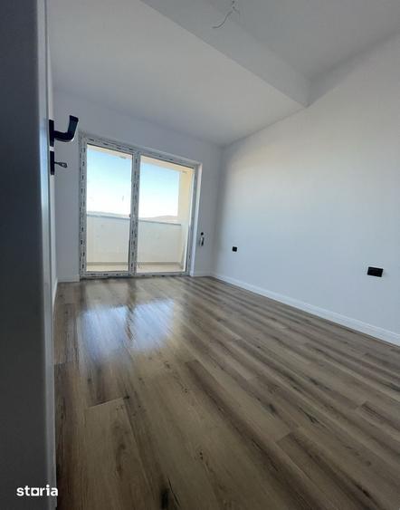 Apartament cu 2 camere semidecomandat în Florești