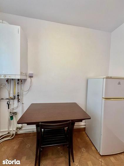 Apartament cu 2 camere semidecomandat, mobilat în Piața Unirii