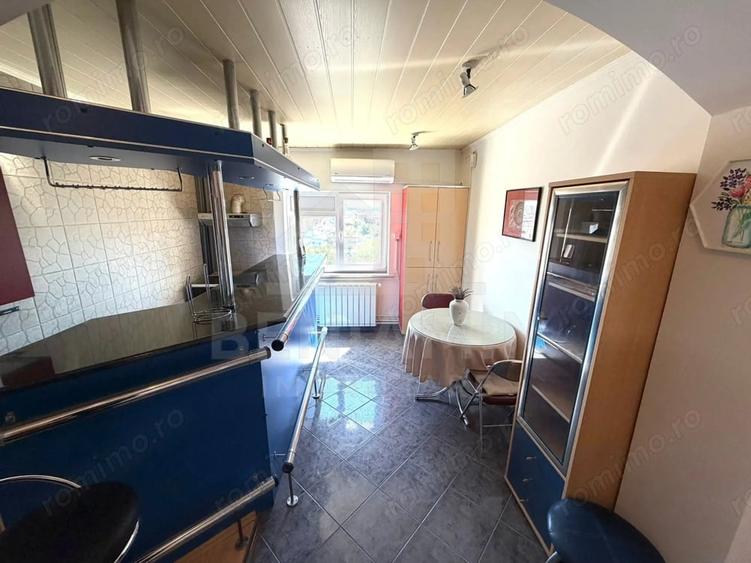 Apartament cu 3 camere decomandat în Brazda lui Novac