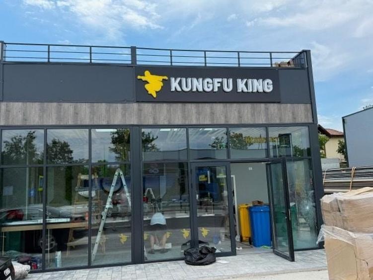 Spațiu comercial, de 100 mp, în Central
