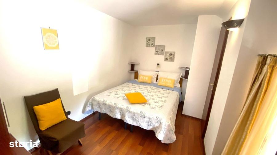 Casă cu 9 camere cu Teren 600 Mp în Sânmartin