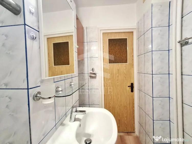 Apartament cu 2 camere decomandat în Tei