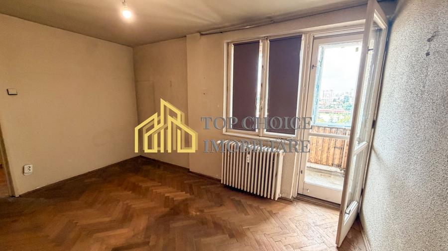 Apartament cu 3 camere decomandat în Barbu Văcărescu