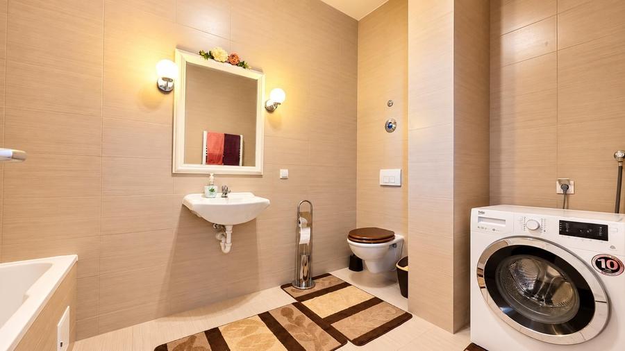 Penthouse cu 2 camere decomandat în Avantgarden