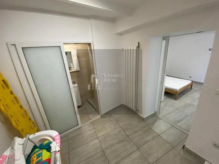 Apartament cu 6 camere semidecomandat în Mărășești