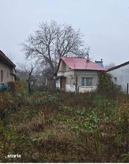 Casă cu 2 camere cu Teren 1324 Mp în Ogrezeni