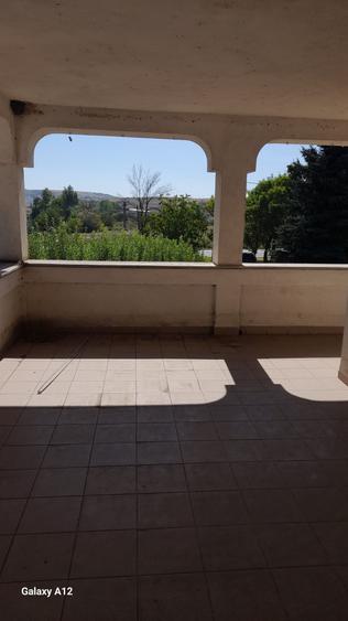 Casă cu 4 camere cu Teren 250 Mp în Central