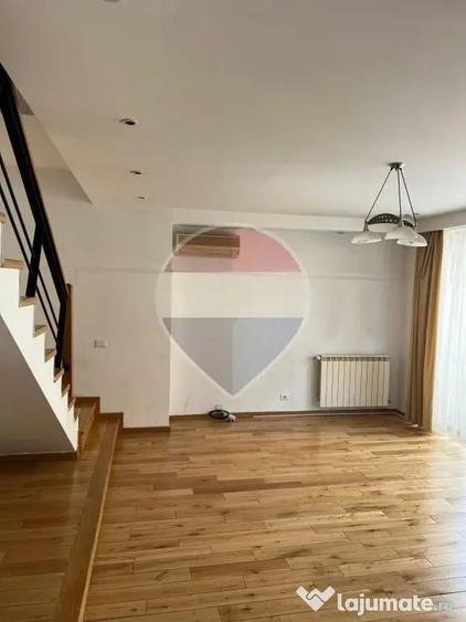 Apartament cu 3 camere semidecomandat în Nordului