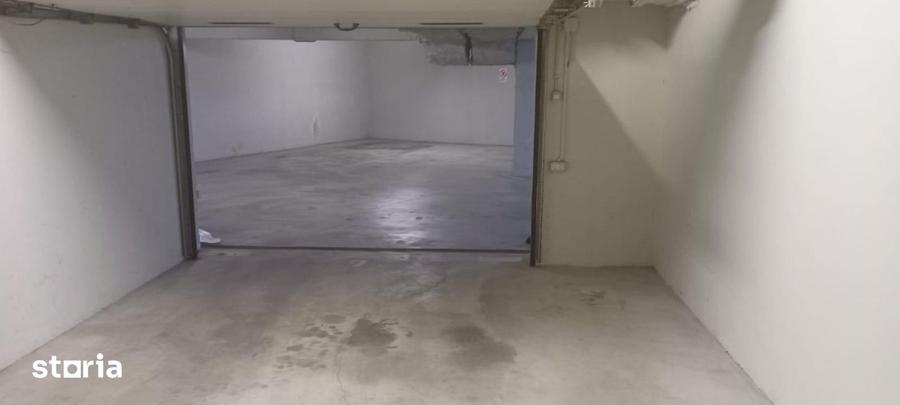 Apartament cu 2 camere, mobilat în Regie