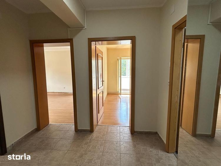 Apartament cu 2 camere decomandat în Valea Cetății
