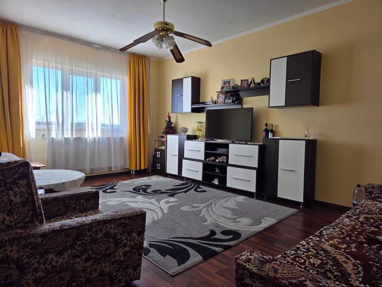 apartament 3 camere vanzare - 1