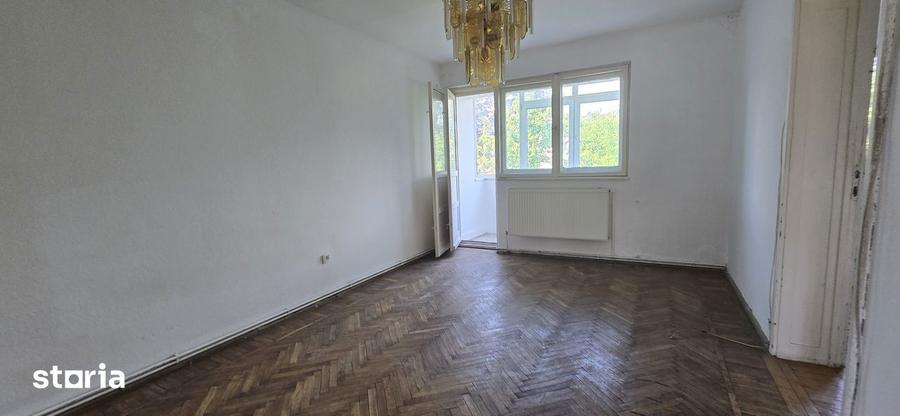 Vanzare Apartament 4 camere | Aleea Trandafirilor Targoviste - 3