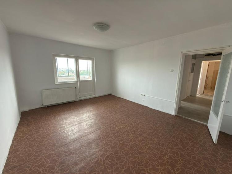 Apartament cu 2 camere decomandat în Cantacuzino