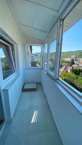 Apartament cu 3 camere decomandat în Grigorescu