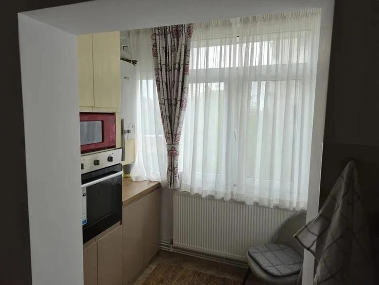 Apartament cu 2 camere decomandat în Nicolina