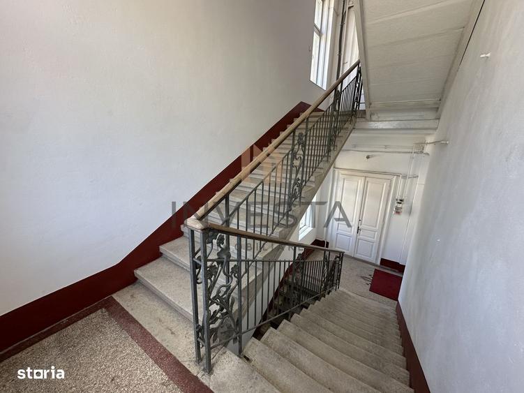 Apartament cu 3 camere decomandat în Central