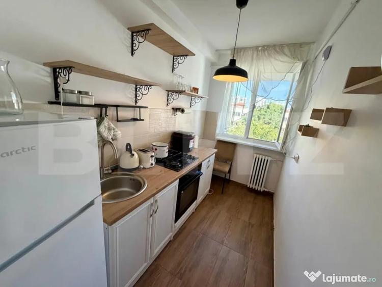 Apartament cu 2 camere semidecomandat în Central