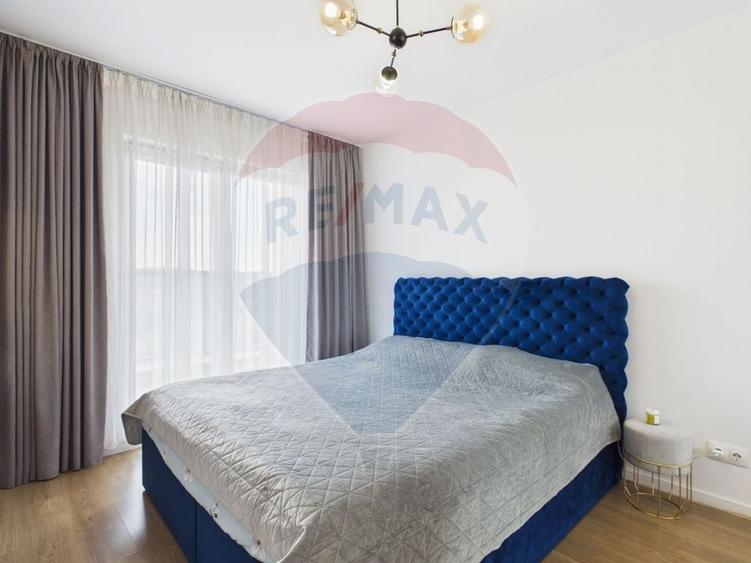 Apartament cu 3 camere decomandat, mobilat în Central