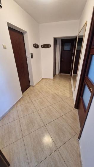 Apartament cu 2 camere decomandat în P-ța Unirii