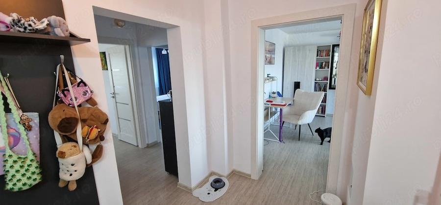 Apartament cu 3 camere decomandat în Cantacuzino
