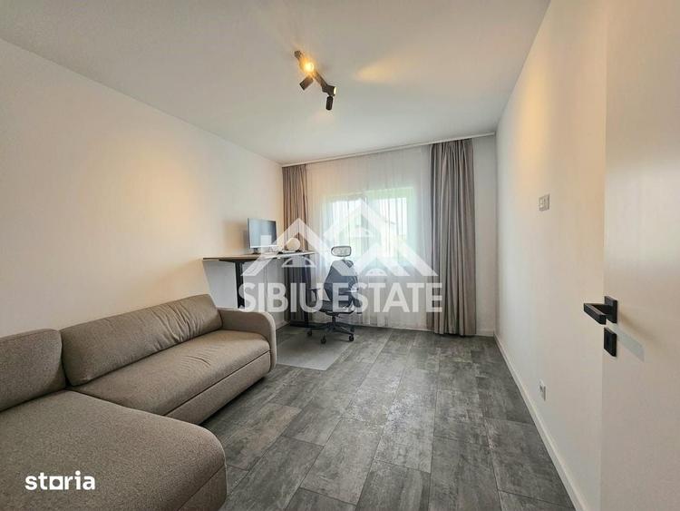 Casă cu 5 camere cu Teren 437 Mp în Central