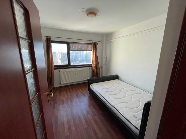 Apartament cu 2 camere decomandat în Banu Manta
