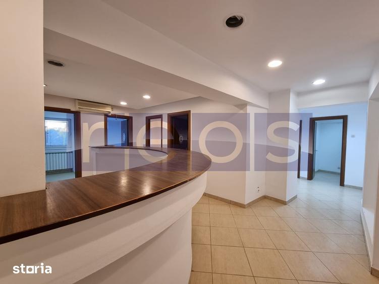 Spațiu comercial, de 590 mp, în Centrul Civic