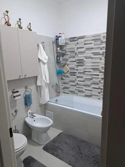 Apartament cu 2 camere semidecomandat în Bucium