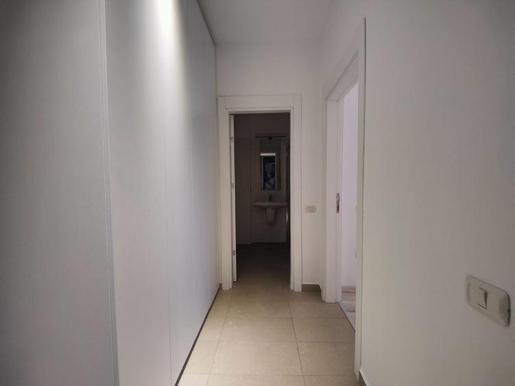 Apartament cu 2 camere decomandat în Est