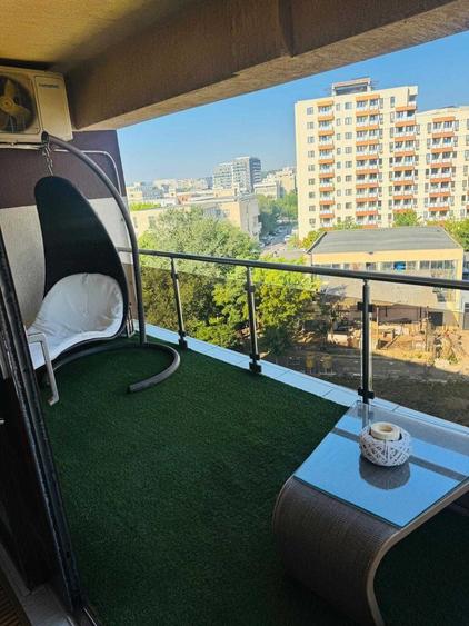 Apartament cu 3 camere semidecomandat în Ultracentral