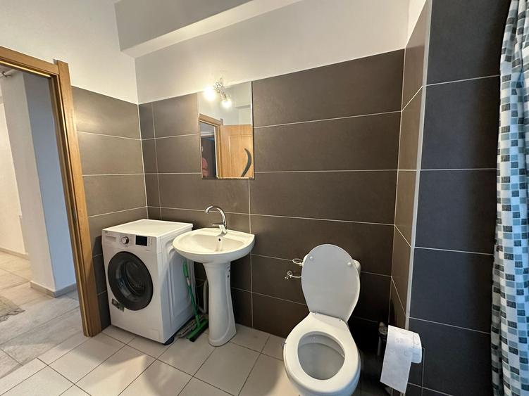 Apartament cu 2 camere decomandat în Bularga