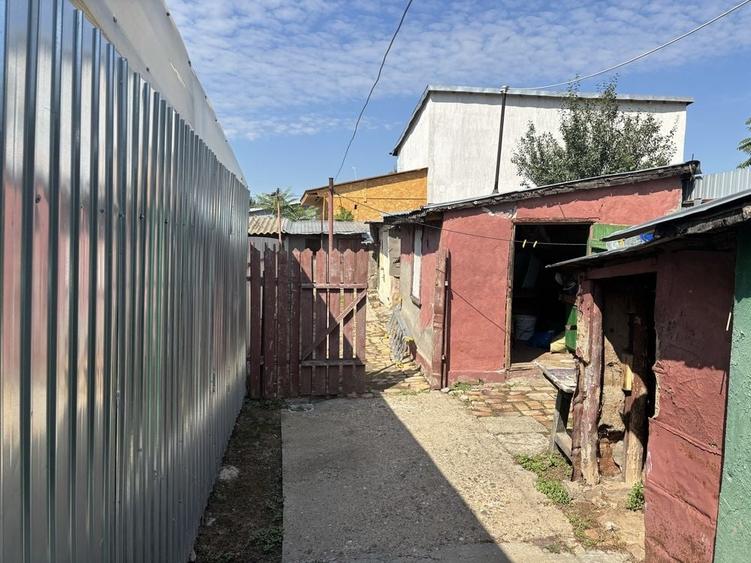 Casă cu 4 camere în Brăilița