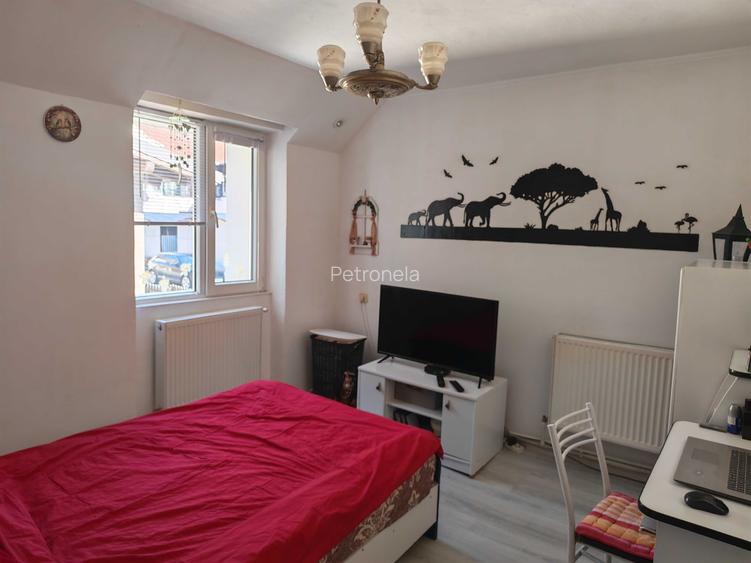 vand apartament 2 camere decomandat