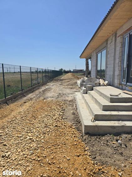 Casa de vanzare cu 3 camere , 220 mp - 4