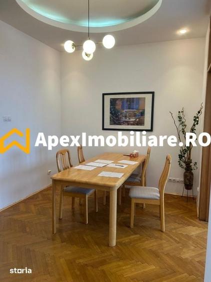 Apartament cu 3 camere semidecomandat în Eminescu