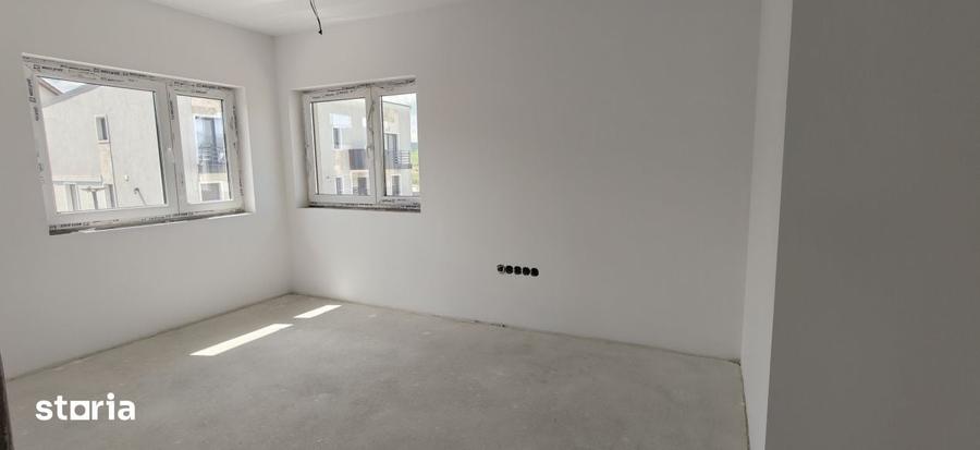 Casă cu 4 camere cu Teren 741 Mp în Apahida