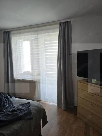 Apartament cu 3 camere decomandat în Moșnița Nouă