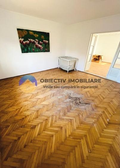 Casă cu 5 camere cu Canalizare în Ciritei